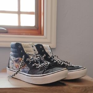 High-Top Sneakers with Checkered Laces